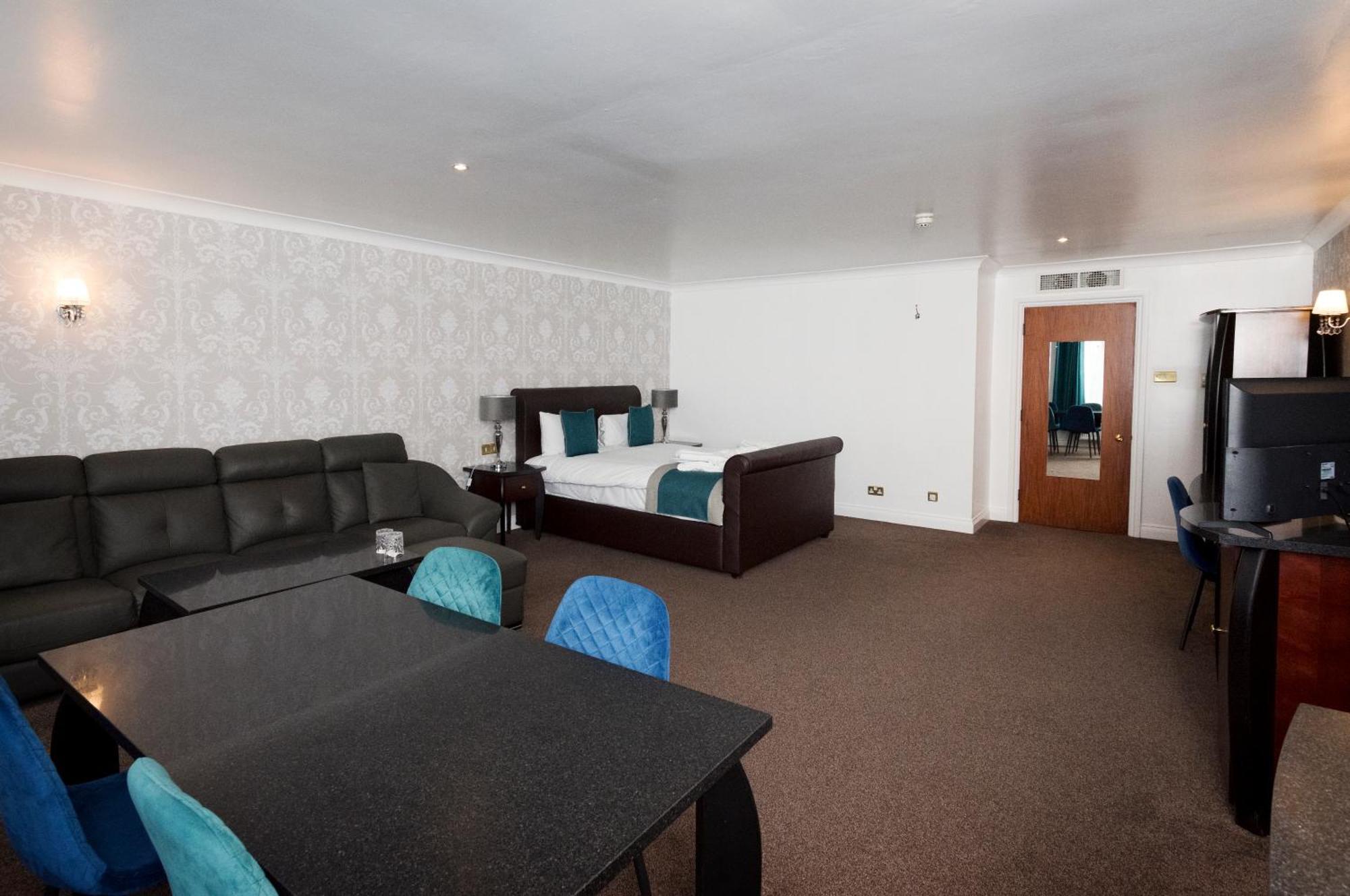 Basingstoke Country Hotel & Spa Hook  Esterno foto